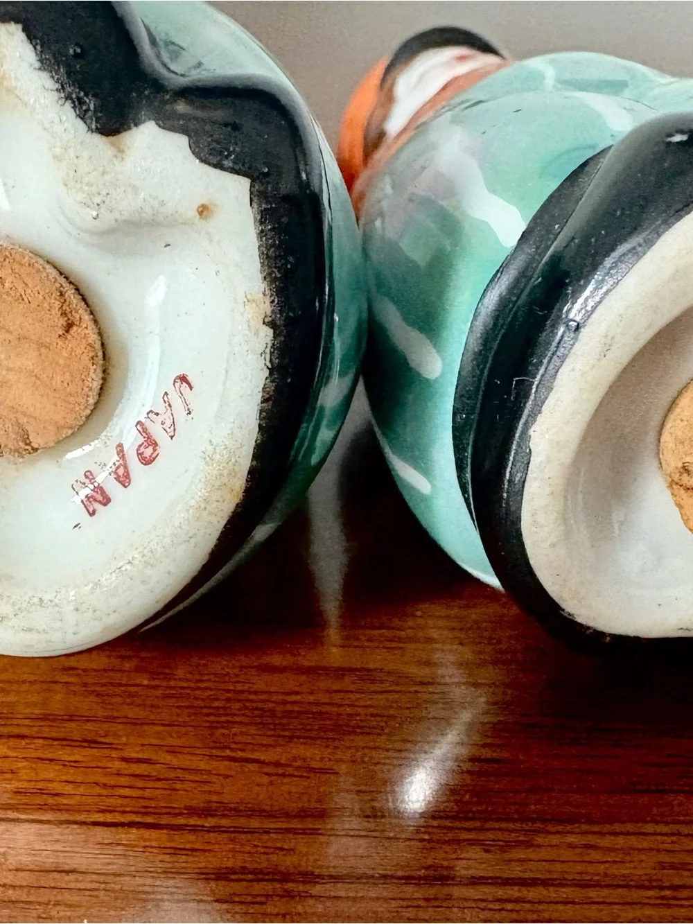 Vintage Deco Dutch Figural Salt & Pepper Sets ( 2 ) Lustreware from 1920’s-1940